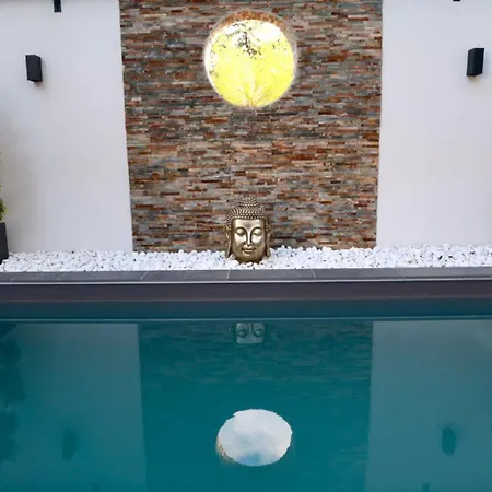 Mini Villa D'Exception Avec Piscine Jacuzzi Sauna Et Home Cinema Prives La Baule-Escoublac
