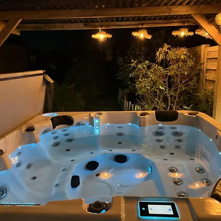 Mini Villa D'Exception Avec Piscine Jacuzzi Sauna Et Home Cinema Prives Villa *