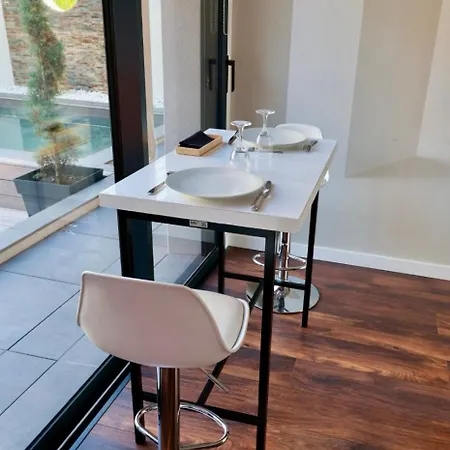 Mini Villa D'Exception Avec Piscine Jacuzzi Sauna Et Home Cinema Prives *