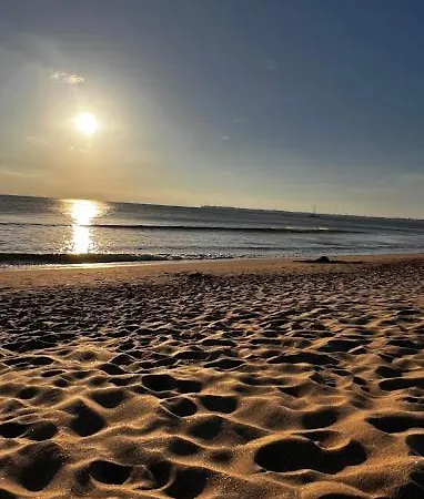 75m2 Avec Piscine Et Jacuzzi Prives, Sauna Et Home-cinema A 800m Des Commodites וילה *