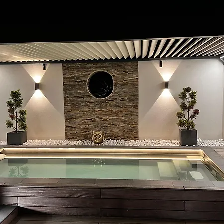 75m2 Avec Piscine Et Jacuzzi Prives, Sauna Et Home-cinema A 800m Des Commodites * La Baule