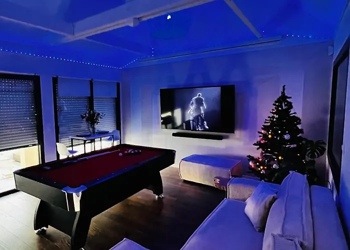 75m2 Avec Piscine Et Jacuzzi Privés, Sauna Et Home-cinéma à 800m Des Commodités Villa *